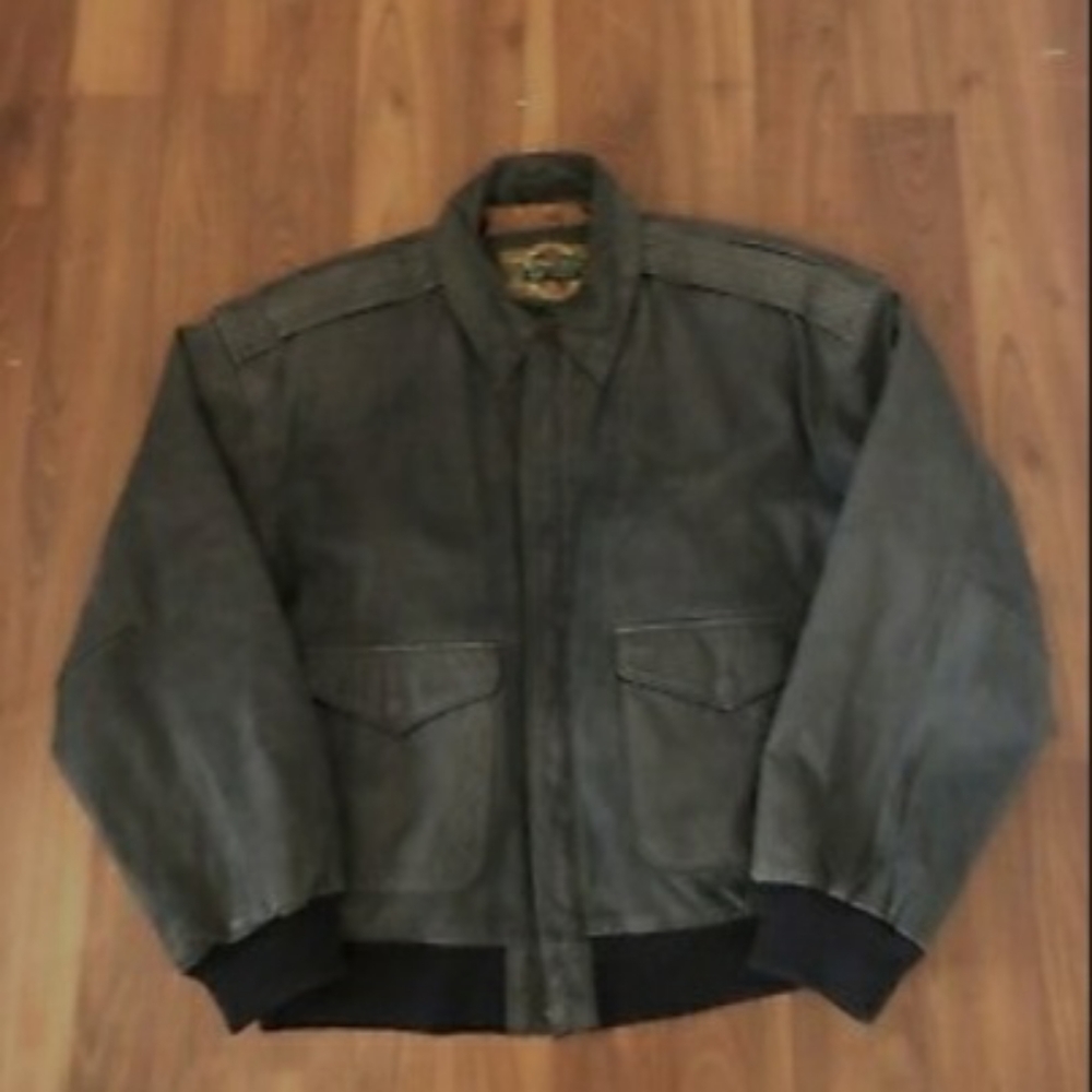 Men's Size Large Leather Jacket